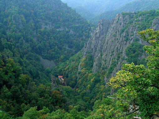 Blick vom Hexentanzplatz ins Bodetal 2002.jpg Blick vom Hexentanzplatz ins Bodetal 2002.jpg
