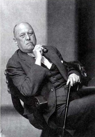 Алистер Кроули.jpg Алистер Кроули.jpg