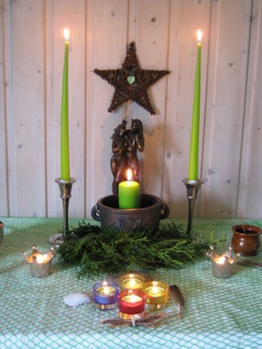 7bf0090a04d681e06913bd344f05041e--beltane-altars.jpg 7bf0090a04d681e06913bd344f05041e--beltane-altars.jpg