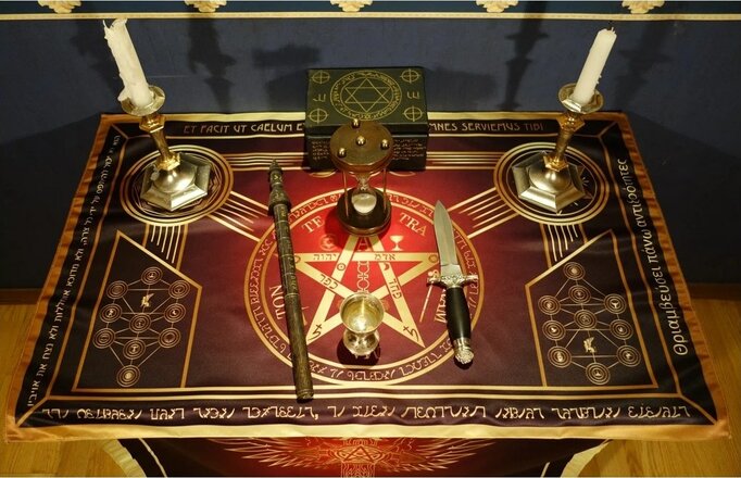 altar.jpg