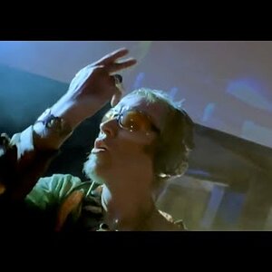 EYEBALL PAUL★AMNESIA CLUB SCENE★KEVIN AND PERRY GO LARGE